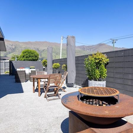 Prime Location On Warren St - 3 Bedroom Town House Wanaka Buitenkant foto