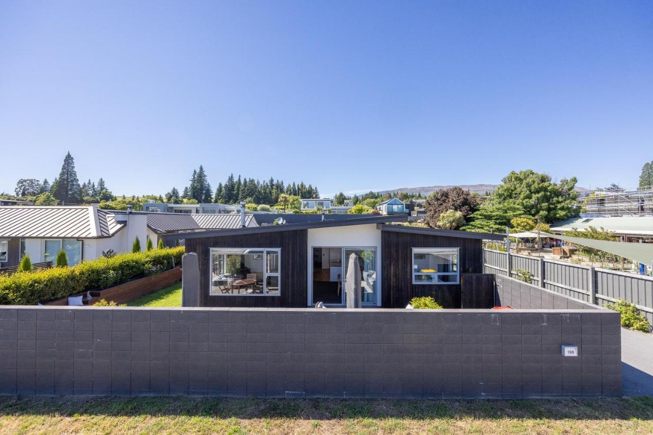 Prime Location On Warren St - 3 Bedroom Town House Wanaka Buitenkant foto