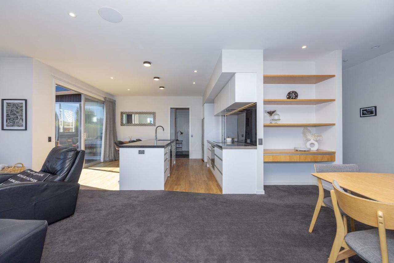 Prime Location On Warren St - 3 Bedroom Town House Wanaka Buitenkant foto
