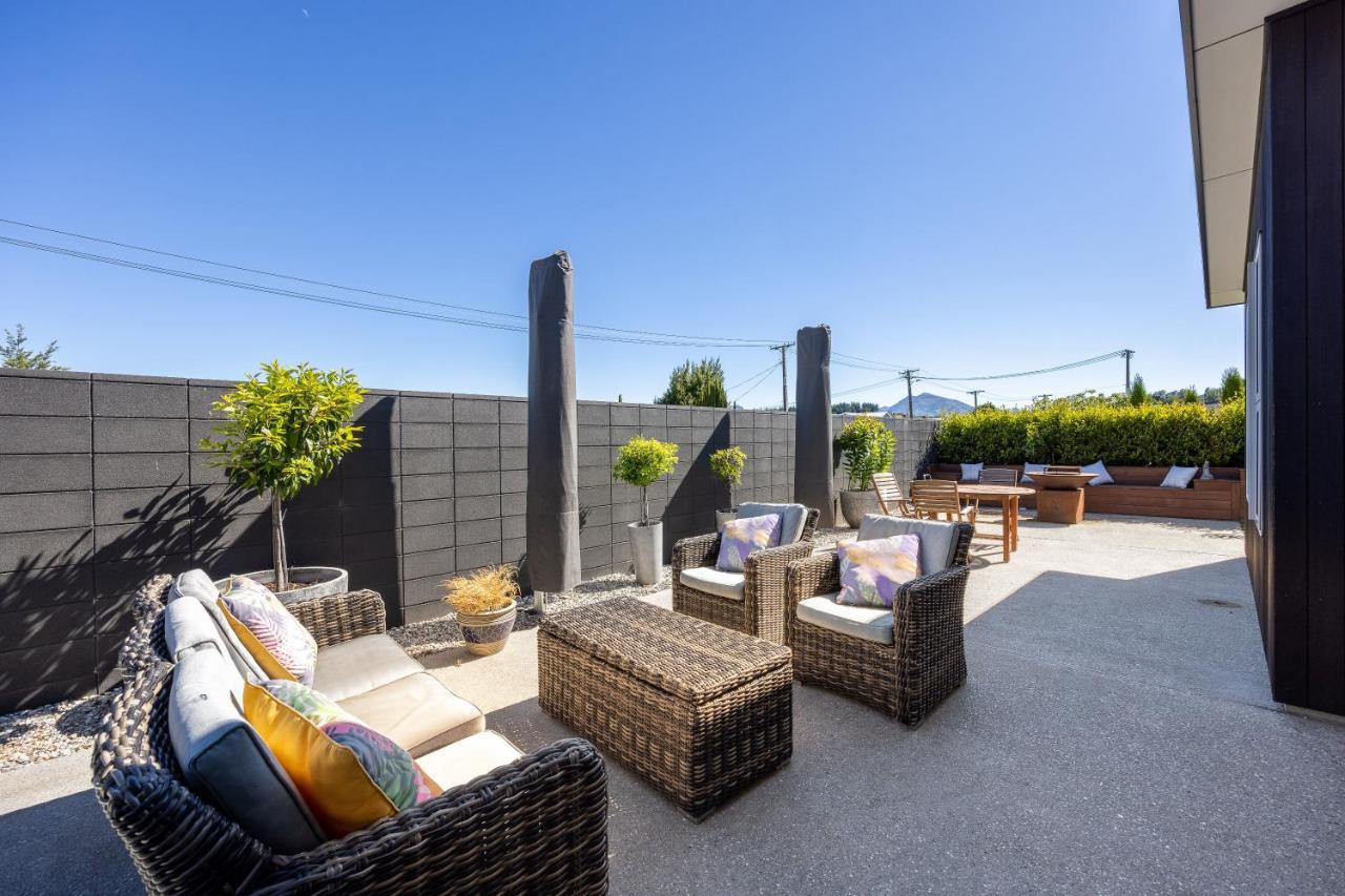 Prime Location On Warren St - 3 Bedroom Town House Wanaka Buitenkant foto